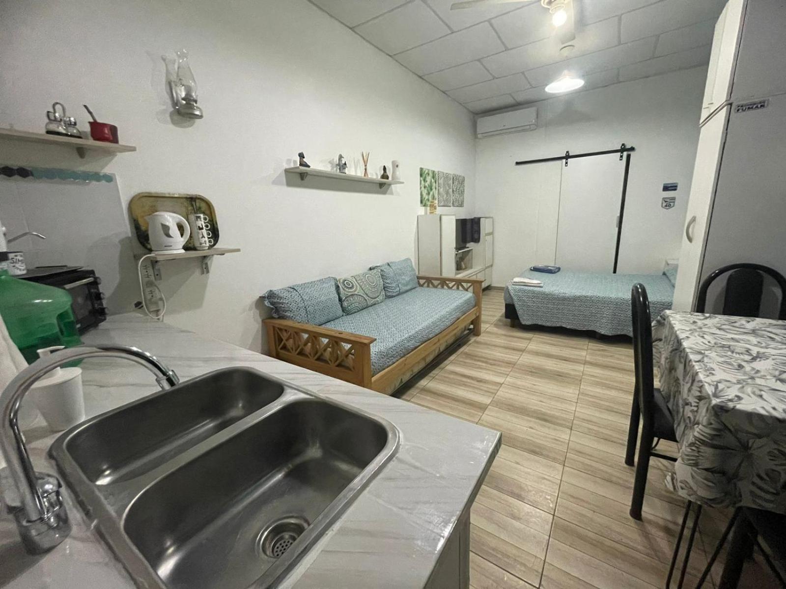 Ezeiza 1 Nuestro Lugar A 15 Minutos Del Aeropuerto Tranfer Opcional Desde Y Al Aeropuerto De Ezeiza Las 24 Horas Pet Friendly Экстерьер фото